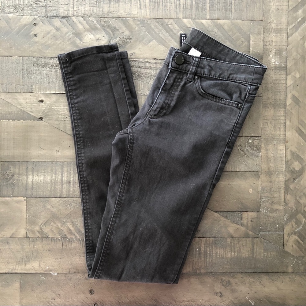 H&M Black skinny 6